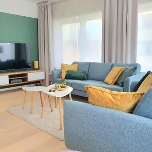 apt-skaai-five-newly-renovated-2-bedrooms.bruges-hotels.info/