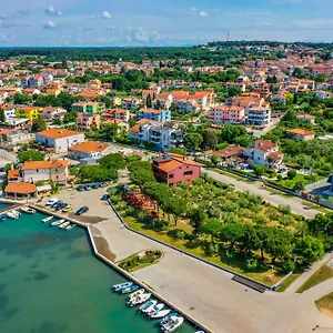 hotellátogatás