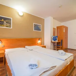 hotellátogatás