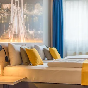 hotellátogatás